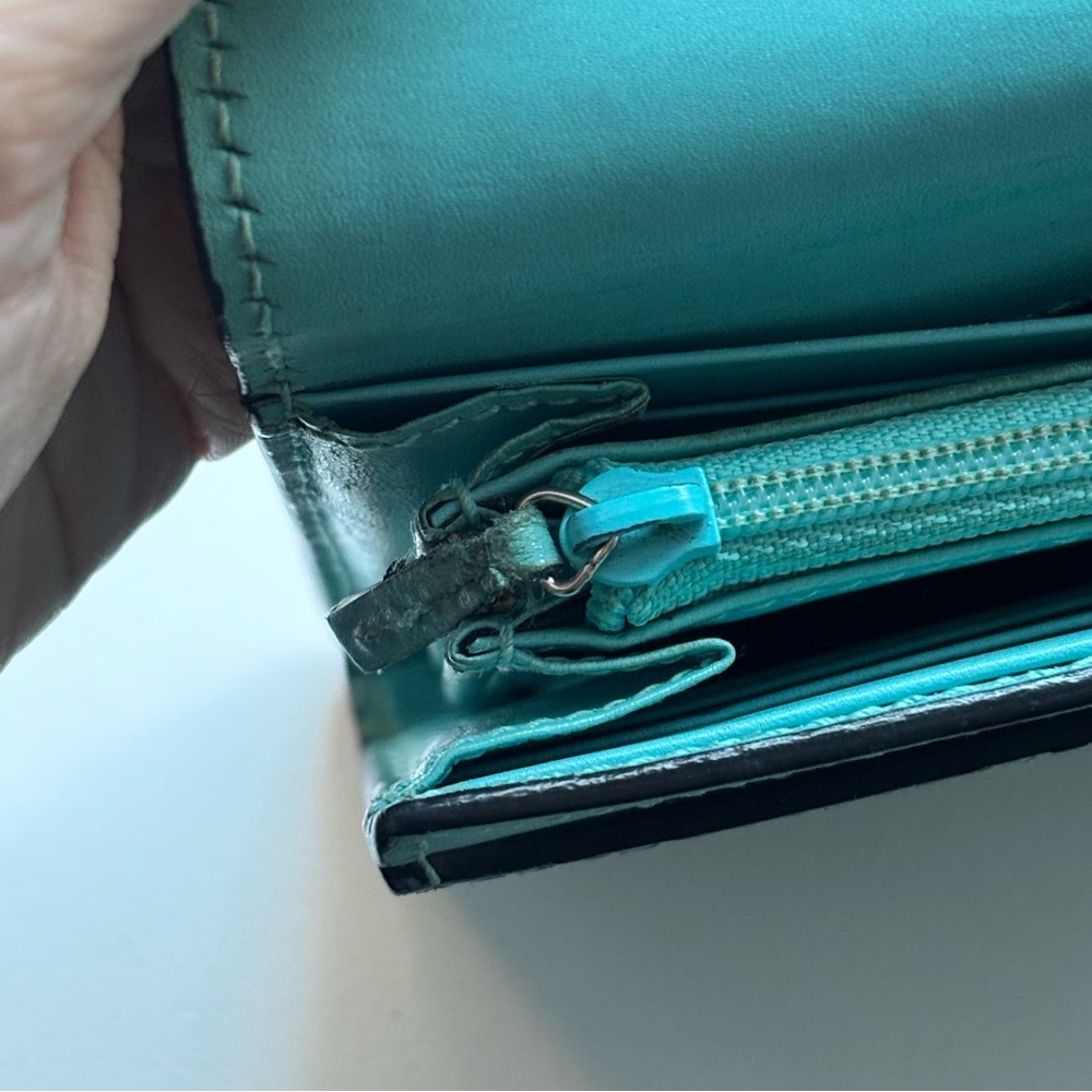 AUTHENTIC GUCCI Guccissima GG Embossed Continental Leather Wallet - Picture 10 of 11